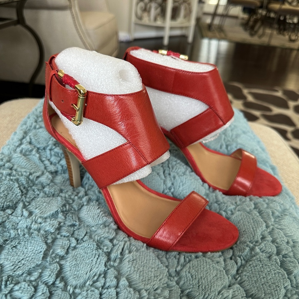 Brand New Nine West Adriano Heels - Burnt Coral/Red- size 7.5